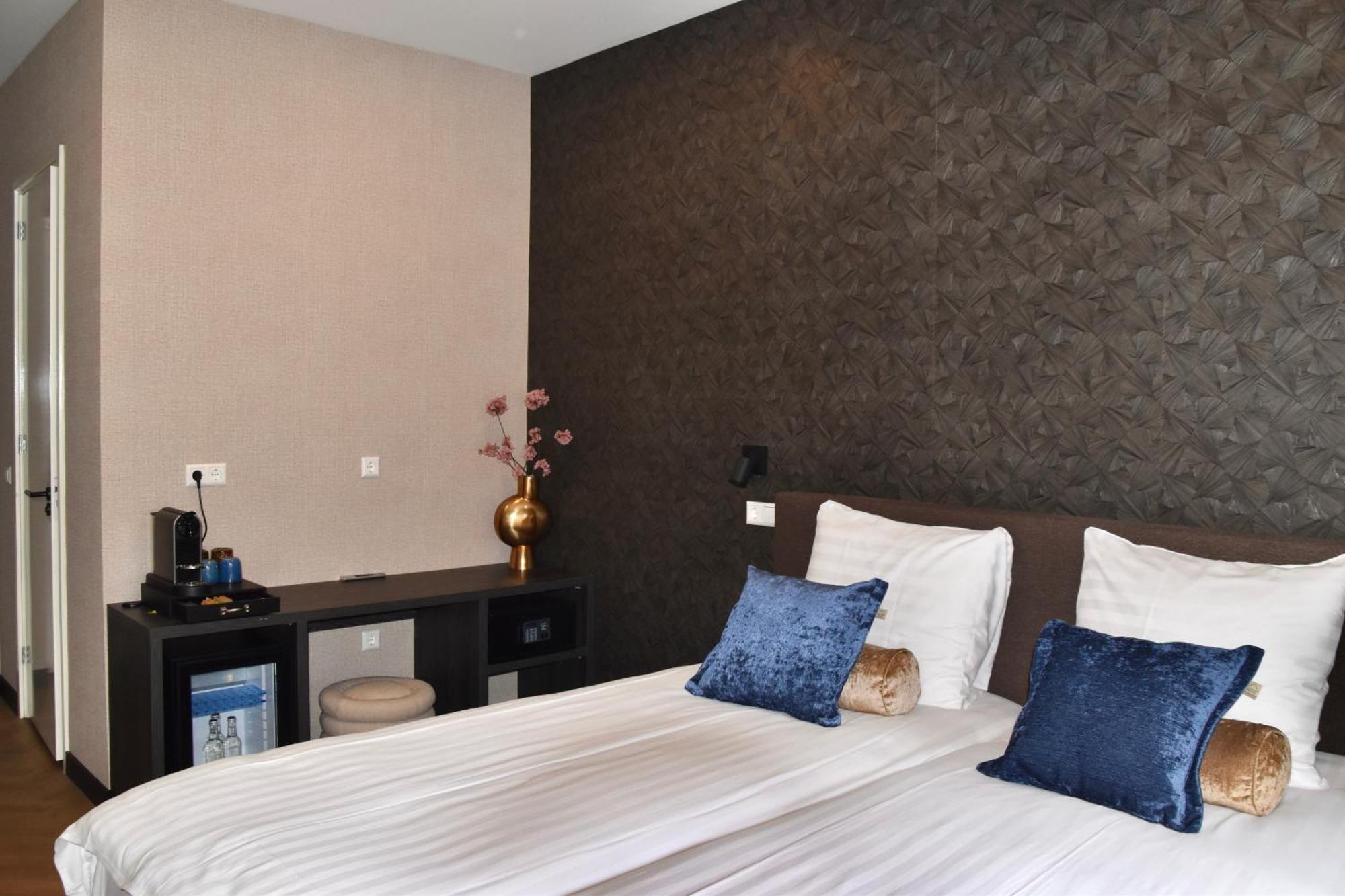 Hotel Twenty-Three Amsterdam Airport Hoofddorp Exteriör bild