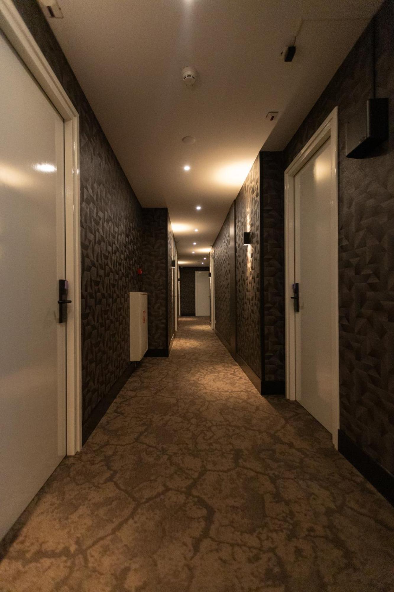 Hotel Twenty-Three Amsterdam Airport Hoofddorp Exteriör bild